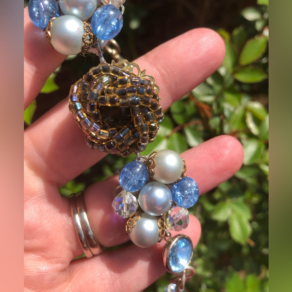 “Bluebird” 🪺🪺 Hand crafted bracelet from upcycled earrings 🪺🪺 - Picture 2 of 6
